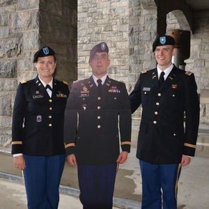 Meet your Posher, Elizabeth